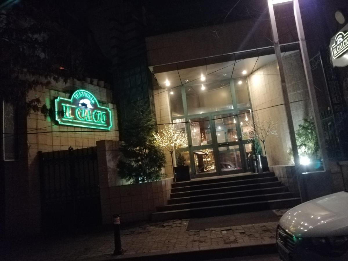 Apartament Athenee Palace Bukarest Kültér fotó